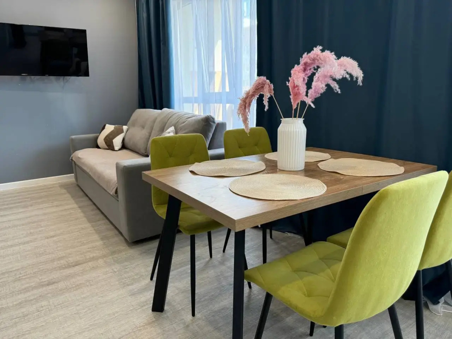 Апартаменты СИБИРЬ HOUSE   Люкс напротив Московской площади