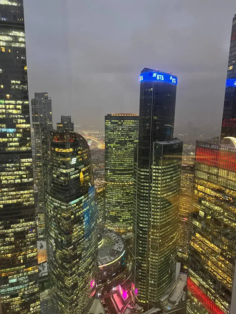 Апартаменты Sky City Moscow Роскошный апартамент с видом на башни на 61 этаже!