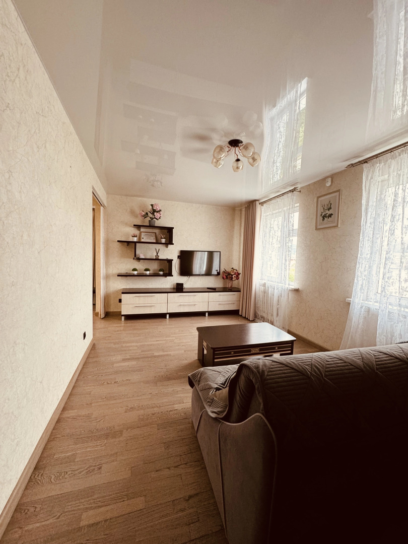 Квартира Комфортная еродвушка на Емельянова 35а