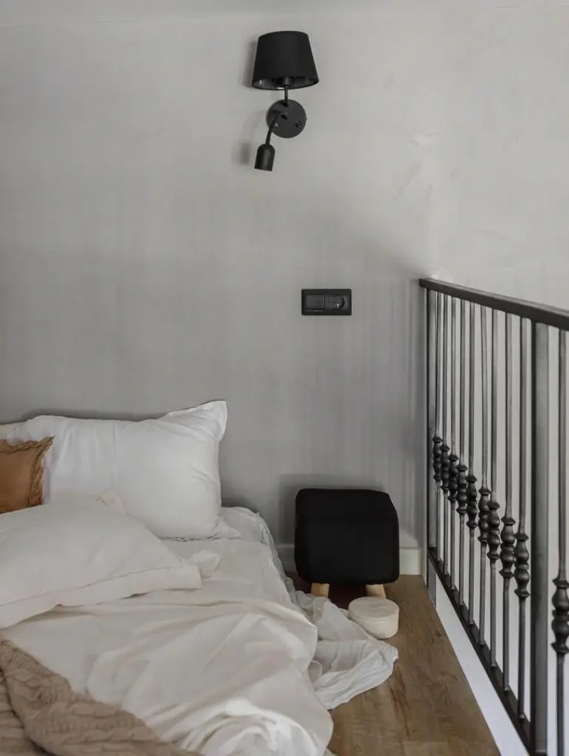 Квартира Двухуровневая Студия в Центре с Сауной