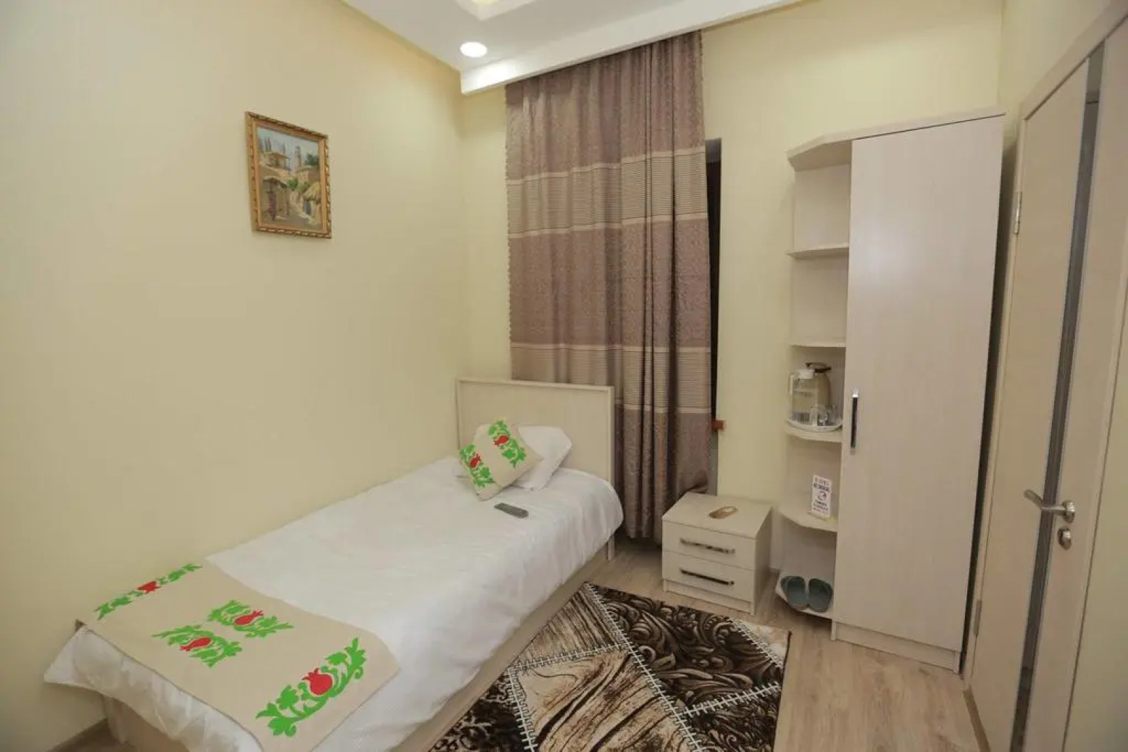 Отель Ромиш