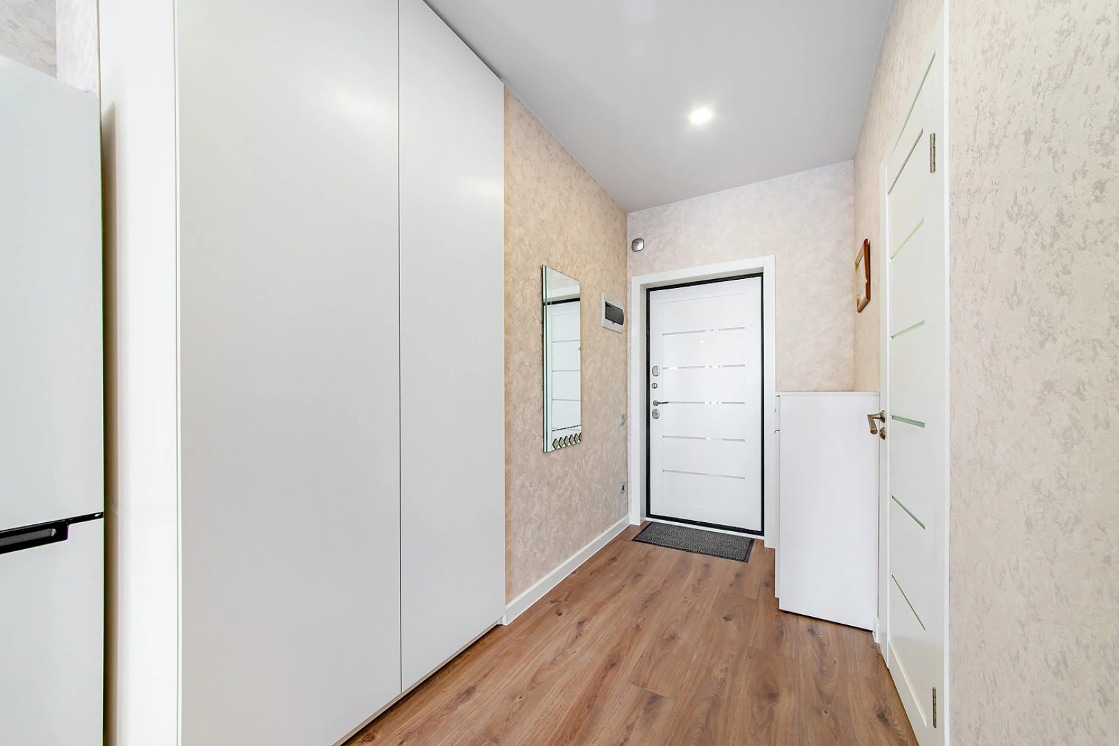 Квартира студия на сутки Минск Маяк Новый дом Быстрое заселение Wi-Fi Отчётные документы