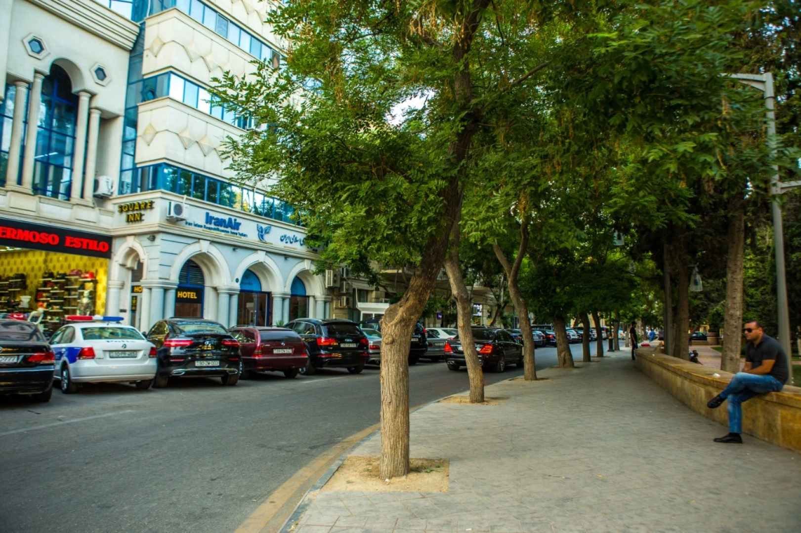 Отель Square Inn