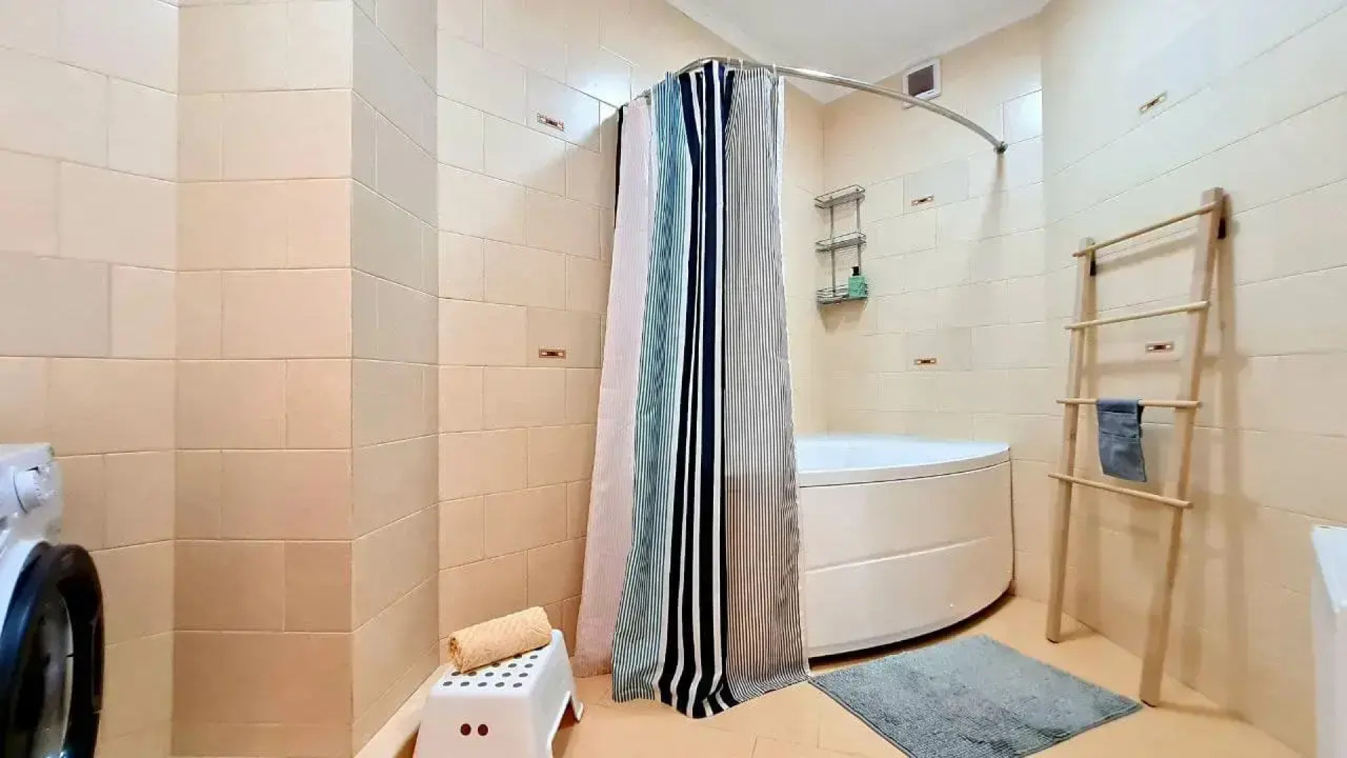 Квартира Большая Двушка с Видом на Горы by Sutki26