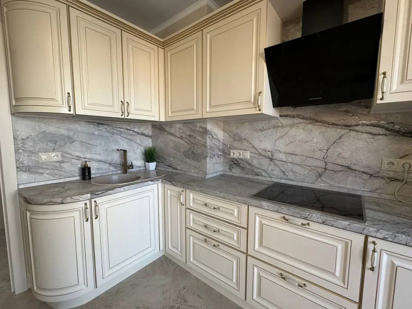 Квартира Шикарная двухкомнатная с лоджией