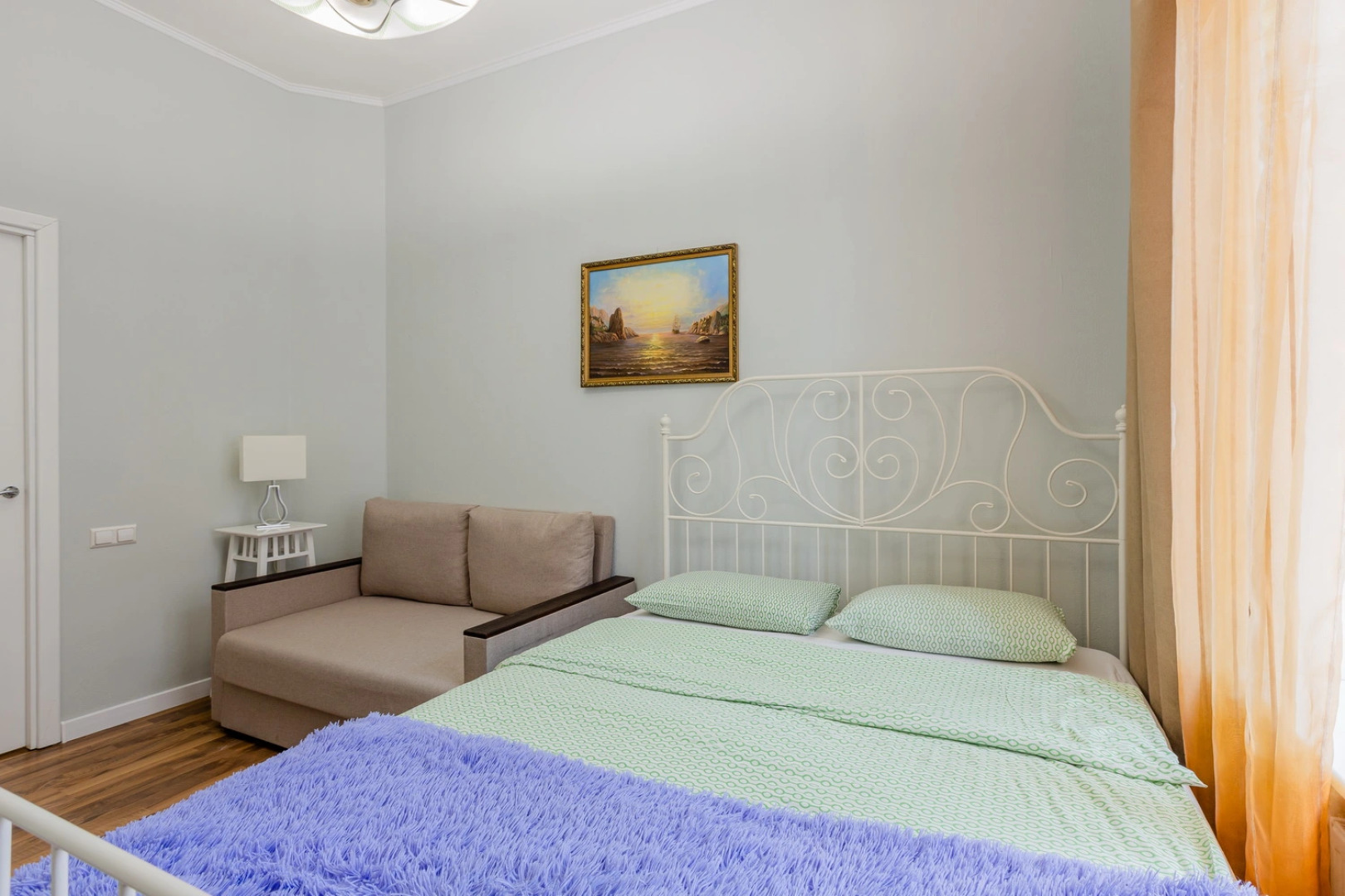 Апартаменты SpbStay с сауной на Невском проспекте 124