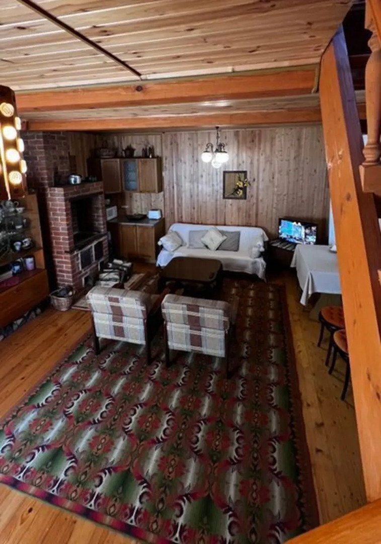 Частный дом четырехкомнатная дача, 95 м²