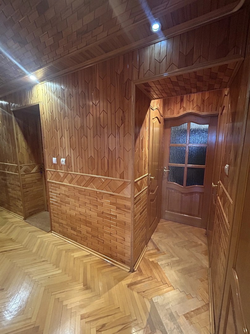 Квартира 2-х комнатная в центре посёлка Тульского