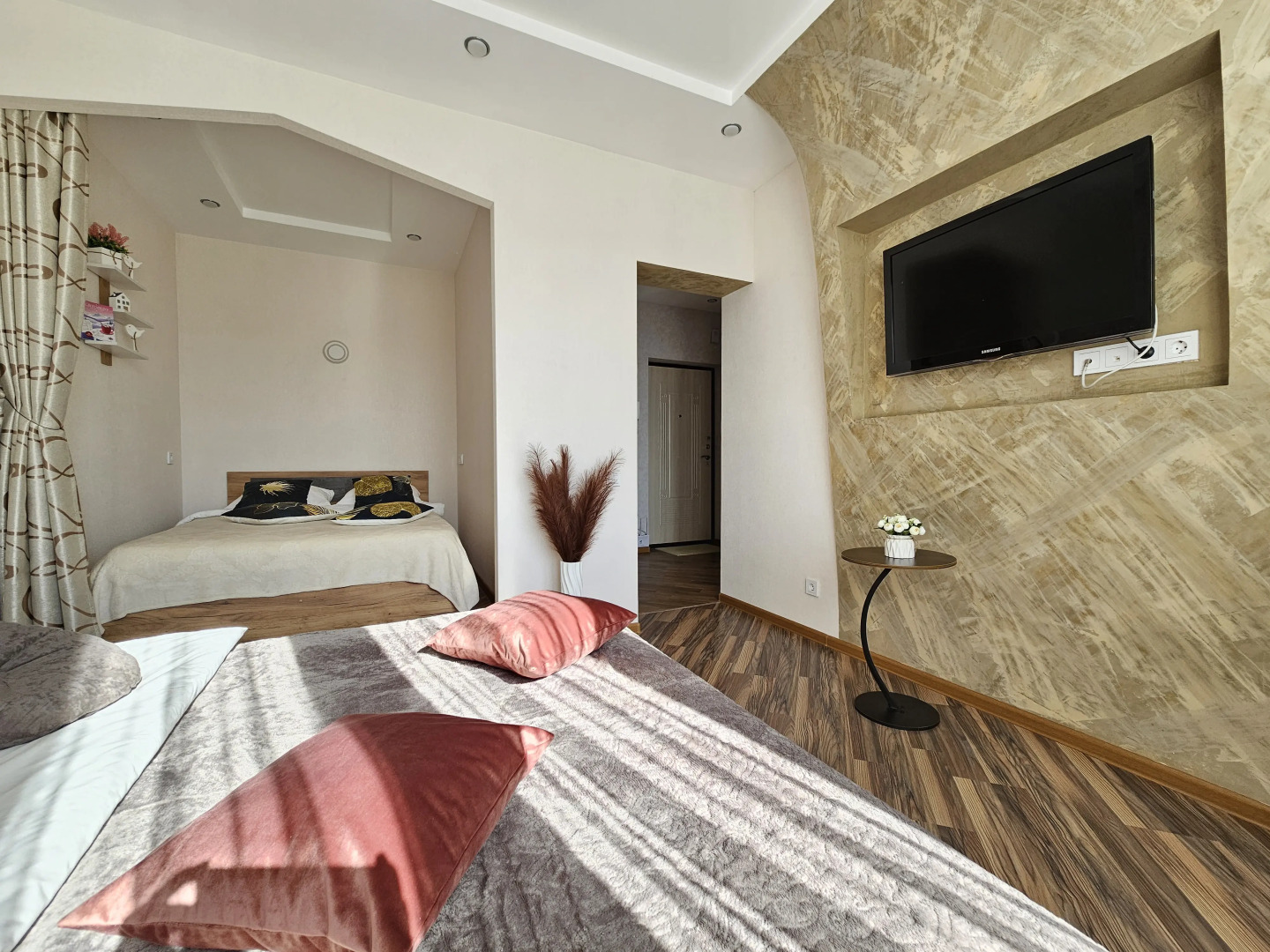 Апартаменты Живи Уютно в Высотке