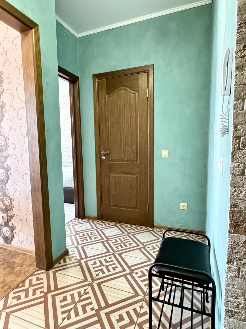 Апартаменты Друзья на Зорге 1