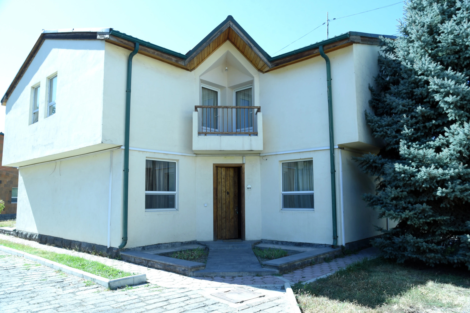 Armenian Village Park Hotel