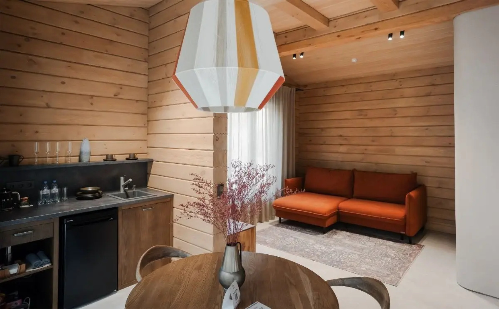 Отель Тэнери