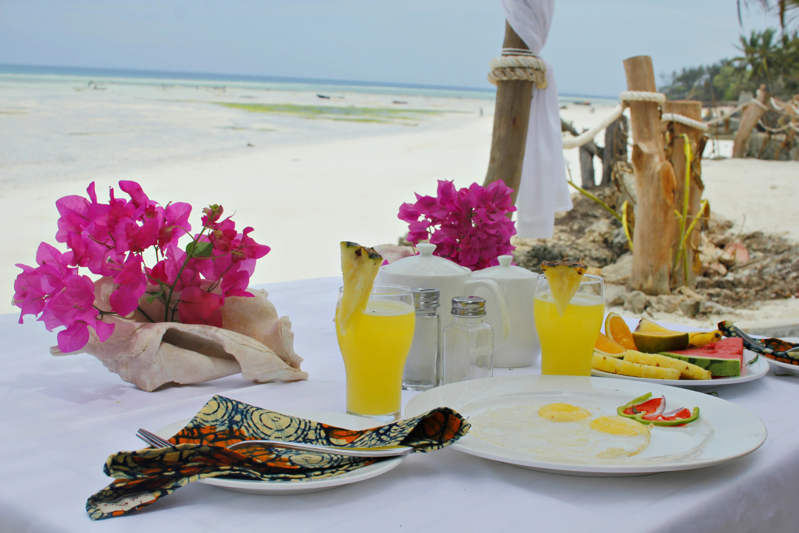 Отель Aya Beach Bungalows