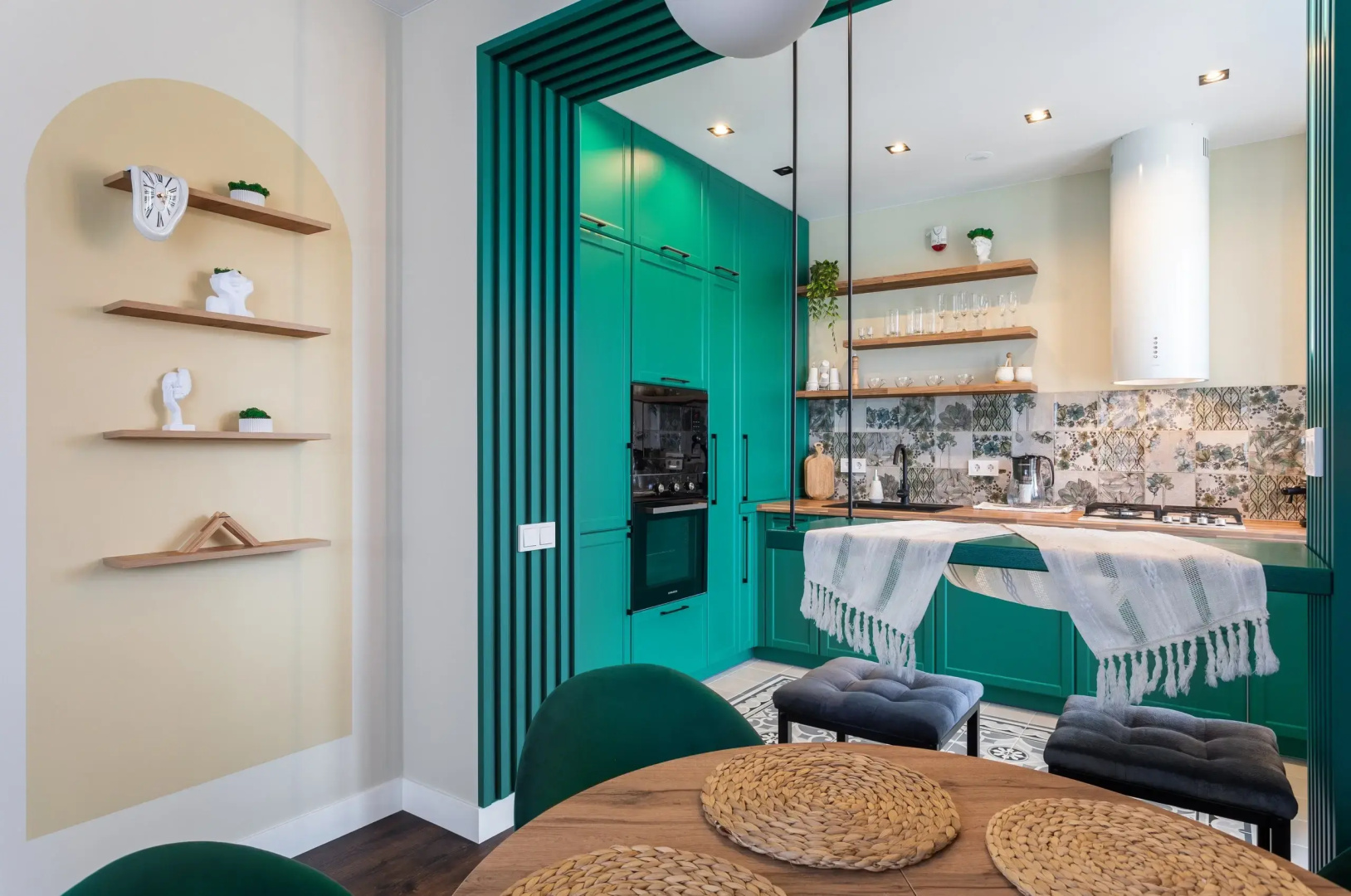 Апартаменты Lush green apartments