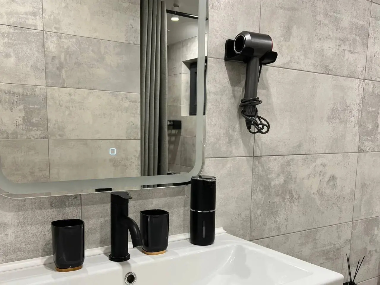 Частный дом Barn-House у леса с бассейном и банным чаном