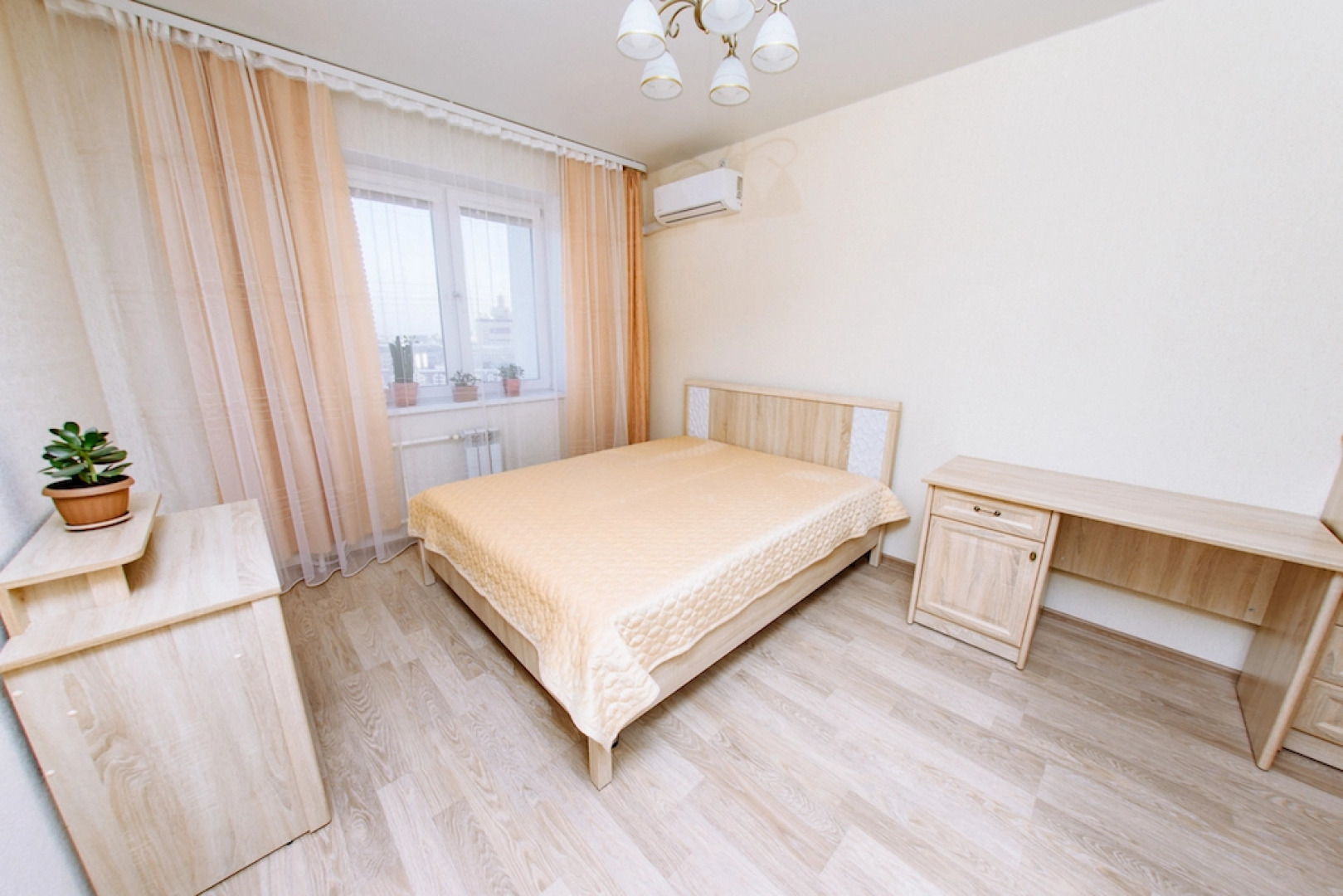 Апартаменты One-bedroom in the center of Orenburg Lukiana Popova 103