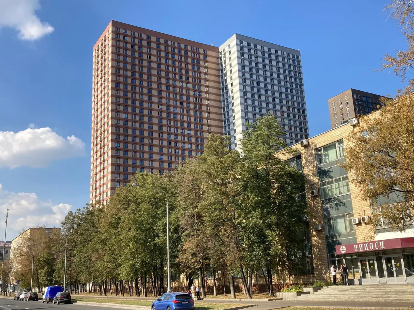 Квартира Просторная Четырехкомнатная у Метро Окская