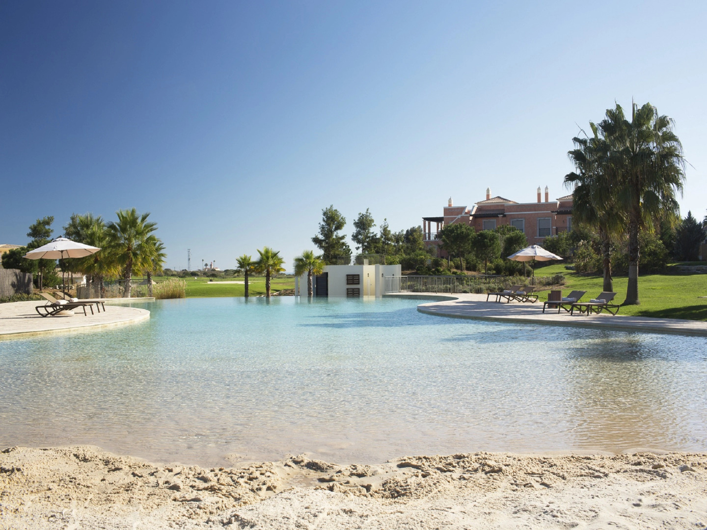 Отель Cascade Wellness Resort