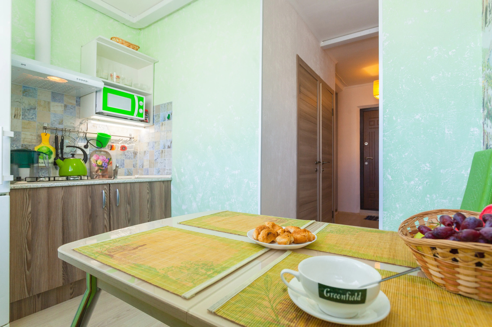 Апартаменты на Аллее Поликарпова 8