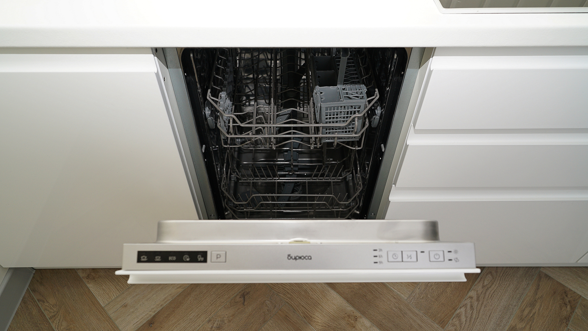 Квартира у Ривьеры с видом на колесо обозрения