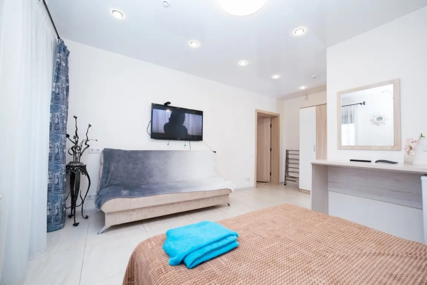 Апартаменты на Набережной 1