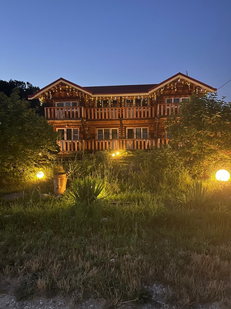 Гостевой дом Ранчо в горах Лаго-Наки