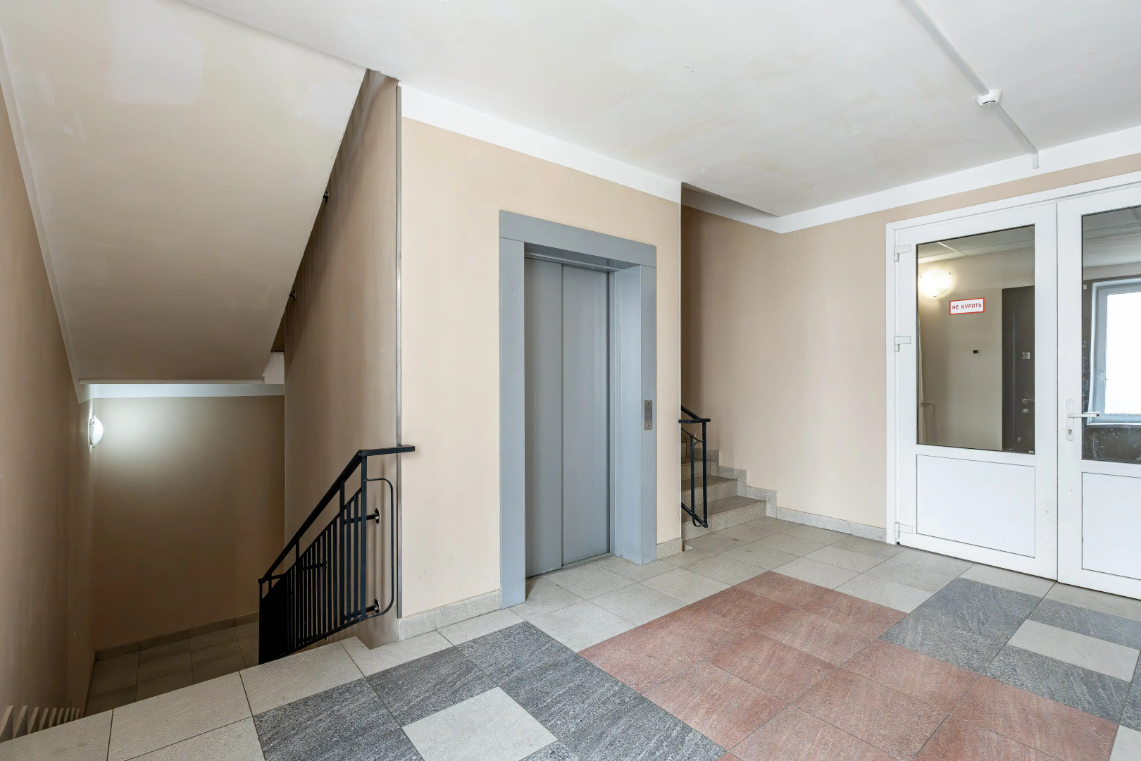 Квартира Antic на Кременчугской Satin Home