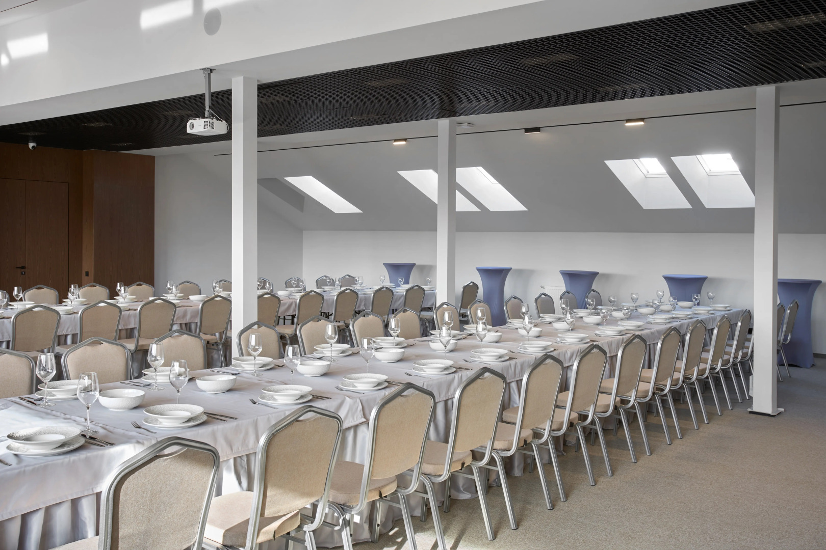 Отель Луна и лотос