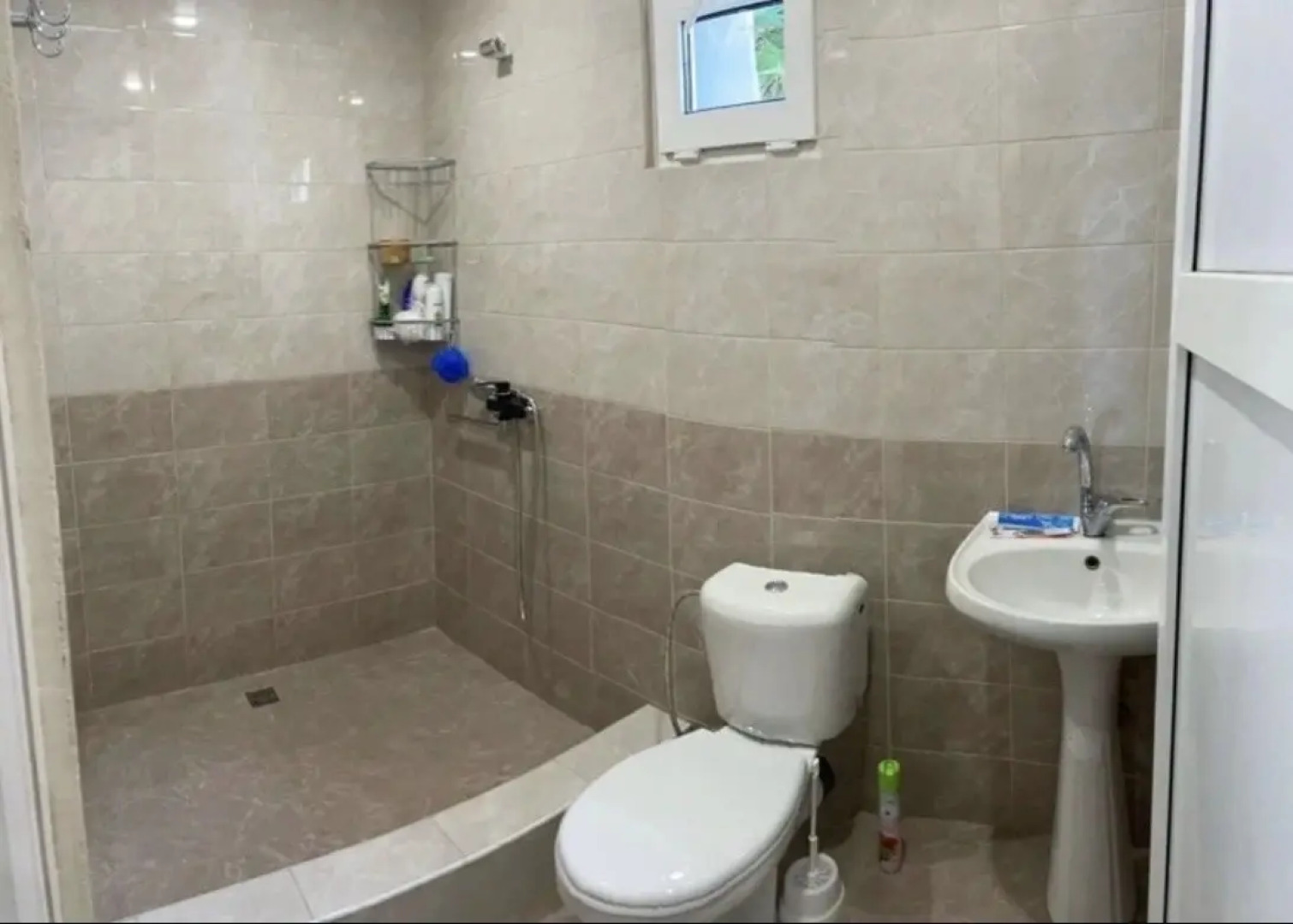 Гостевой дом В гостях у Артема и Вато