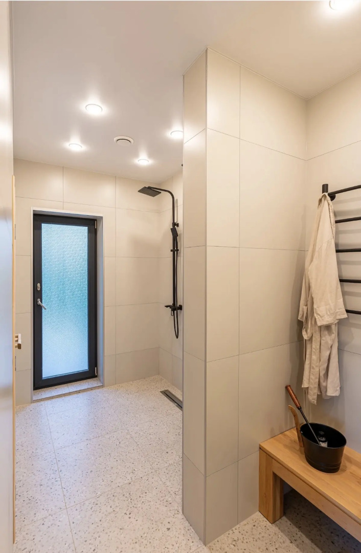 Гостевой дом Дом с сауной  у озера 70м