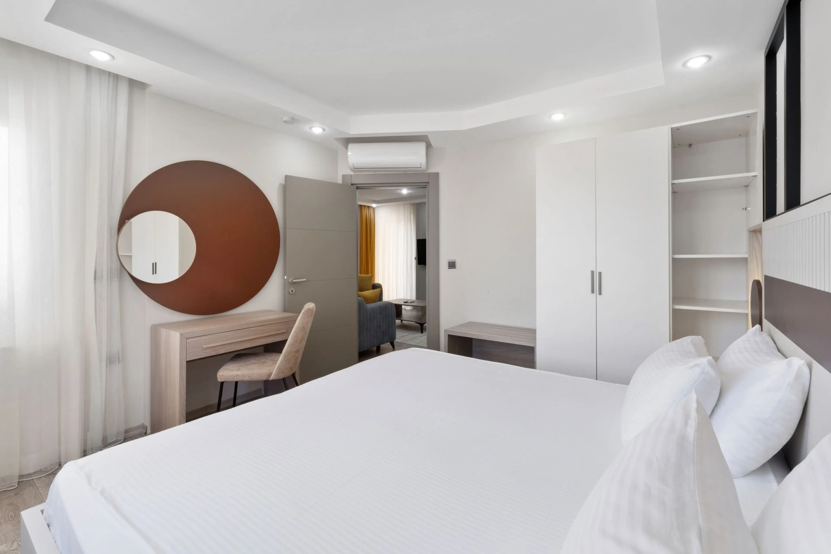 Apartments River Park Residence Lara