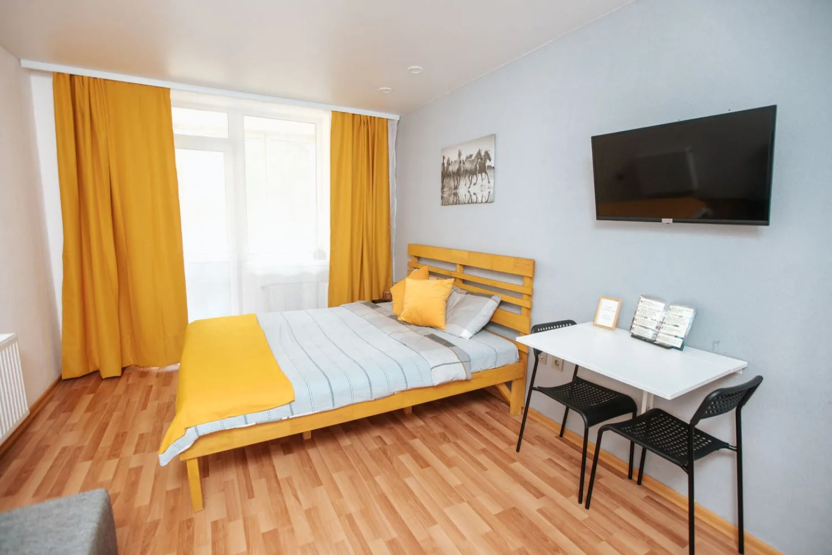 Апартаменты UyutnoEKB Краснолесья 16/3