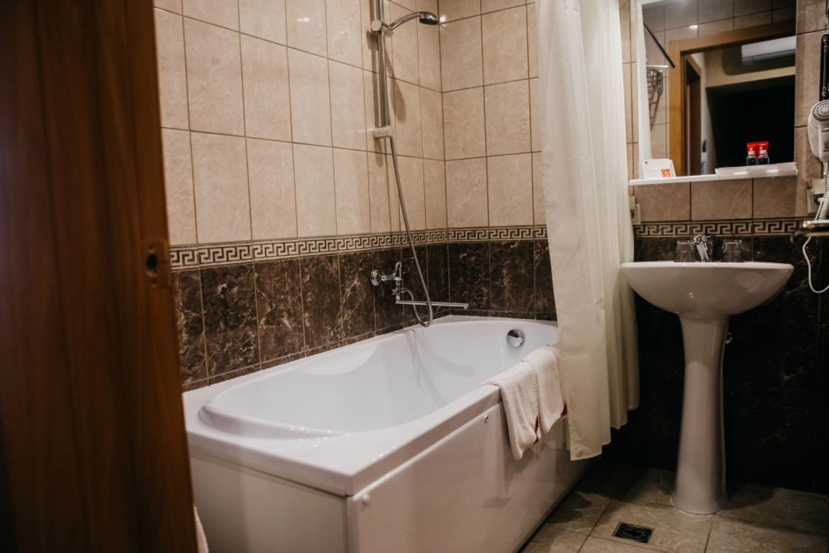 Отель Сусанин Парк