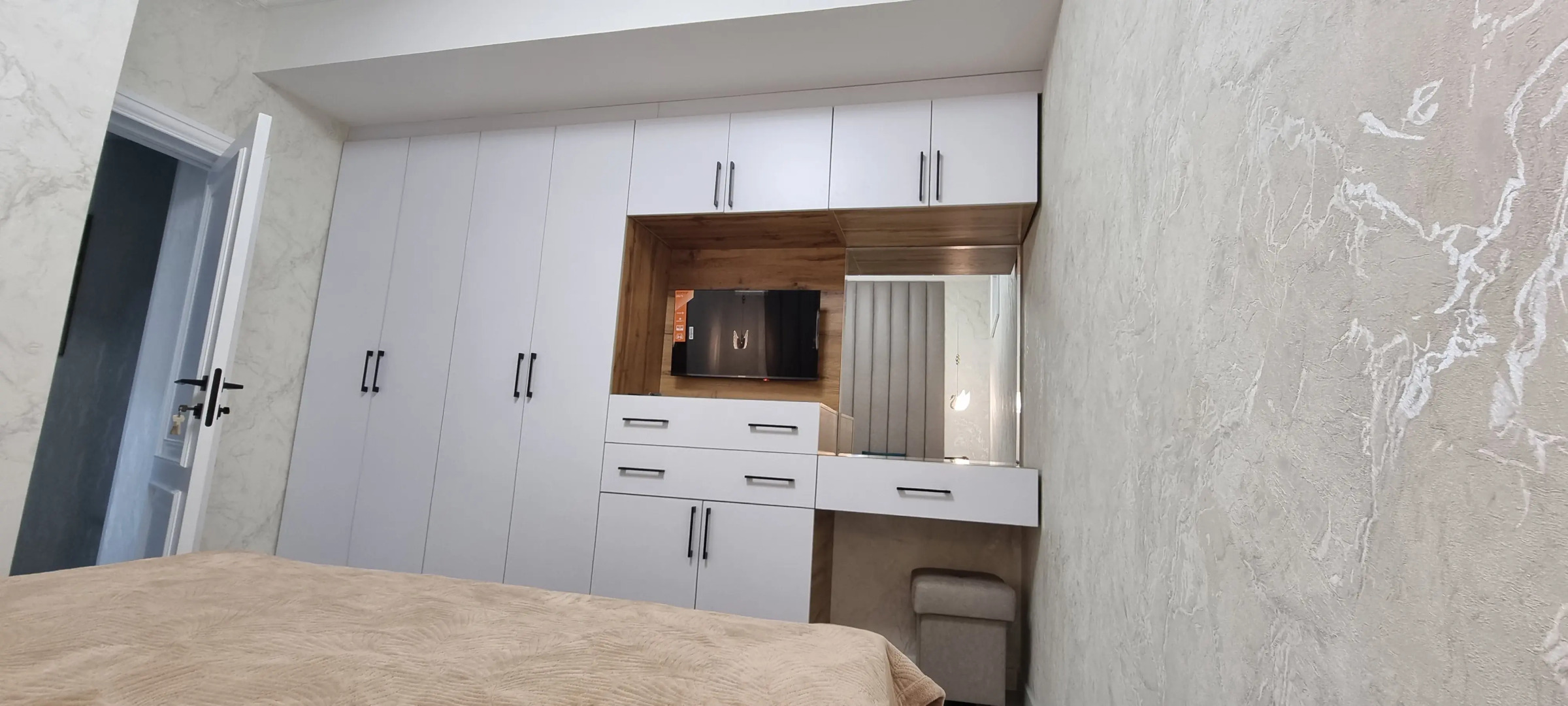 Апартаменты Bronin Homes 9