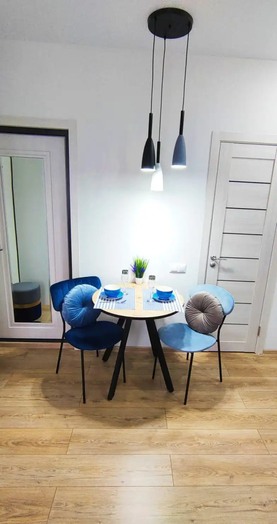 Квартира Королевский синий