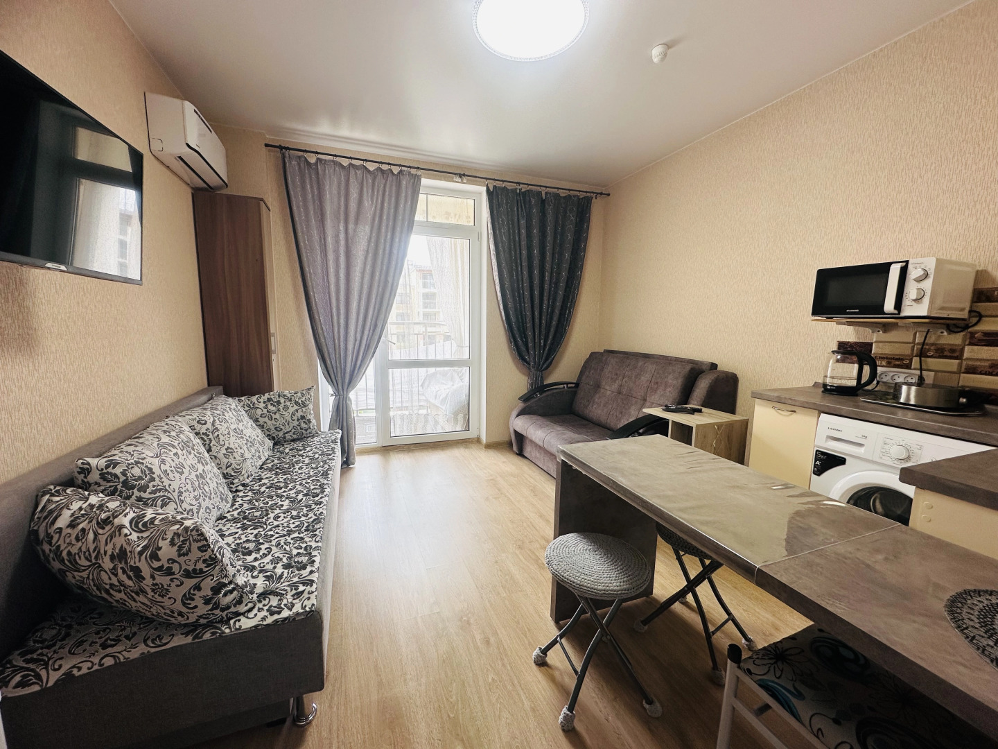 Апартаменты Холидей Хаус