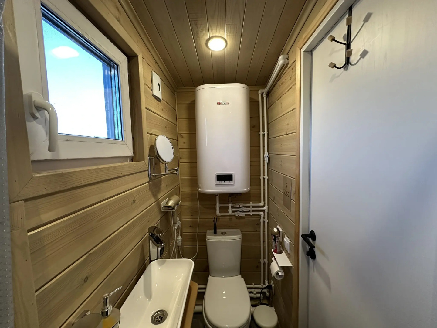 Частный дом Над Рекой