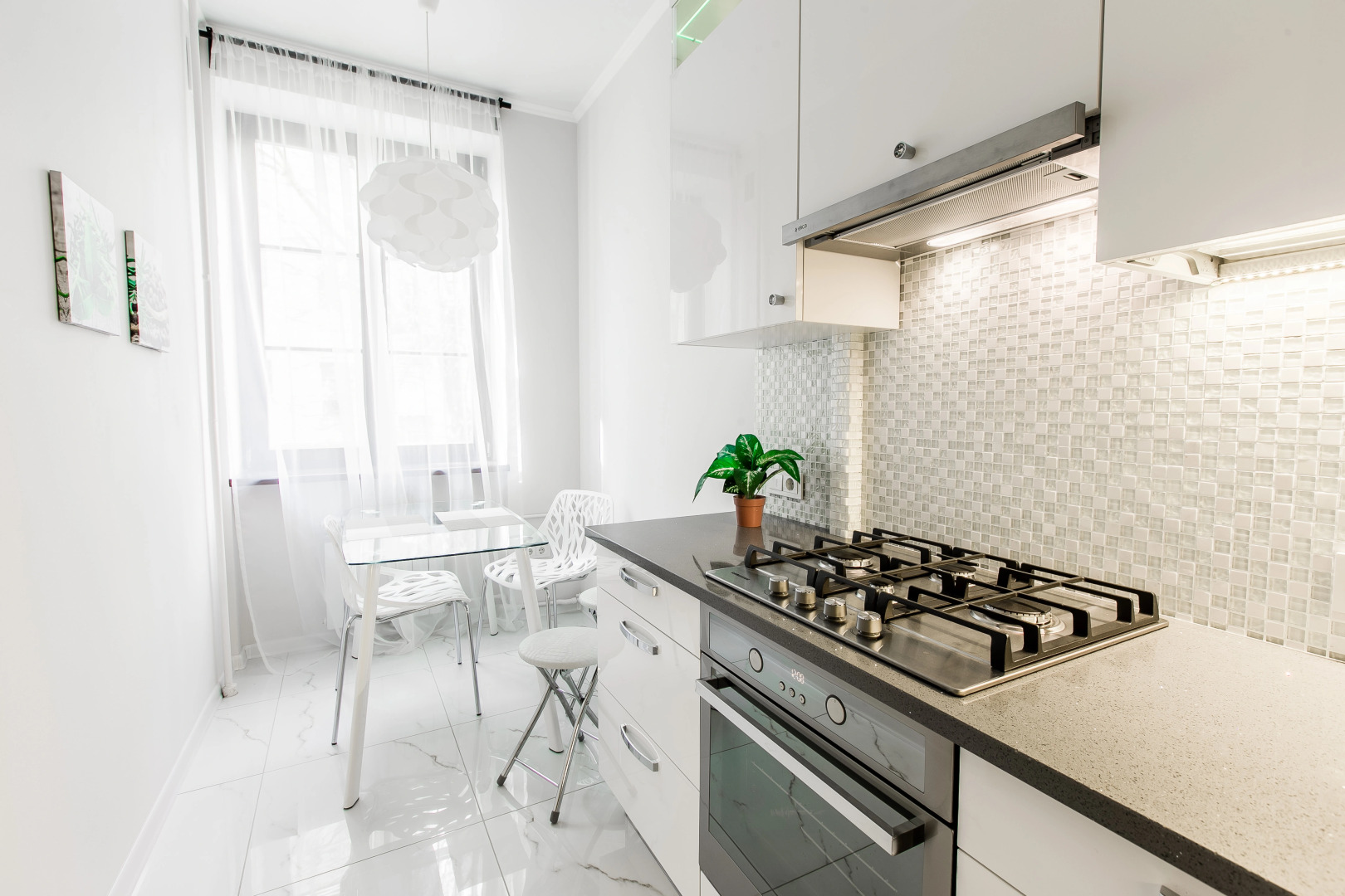 Апартаменты с Двумя Спальнями и Гостиной на Проспекте Независимости