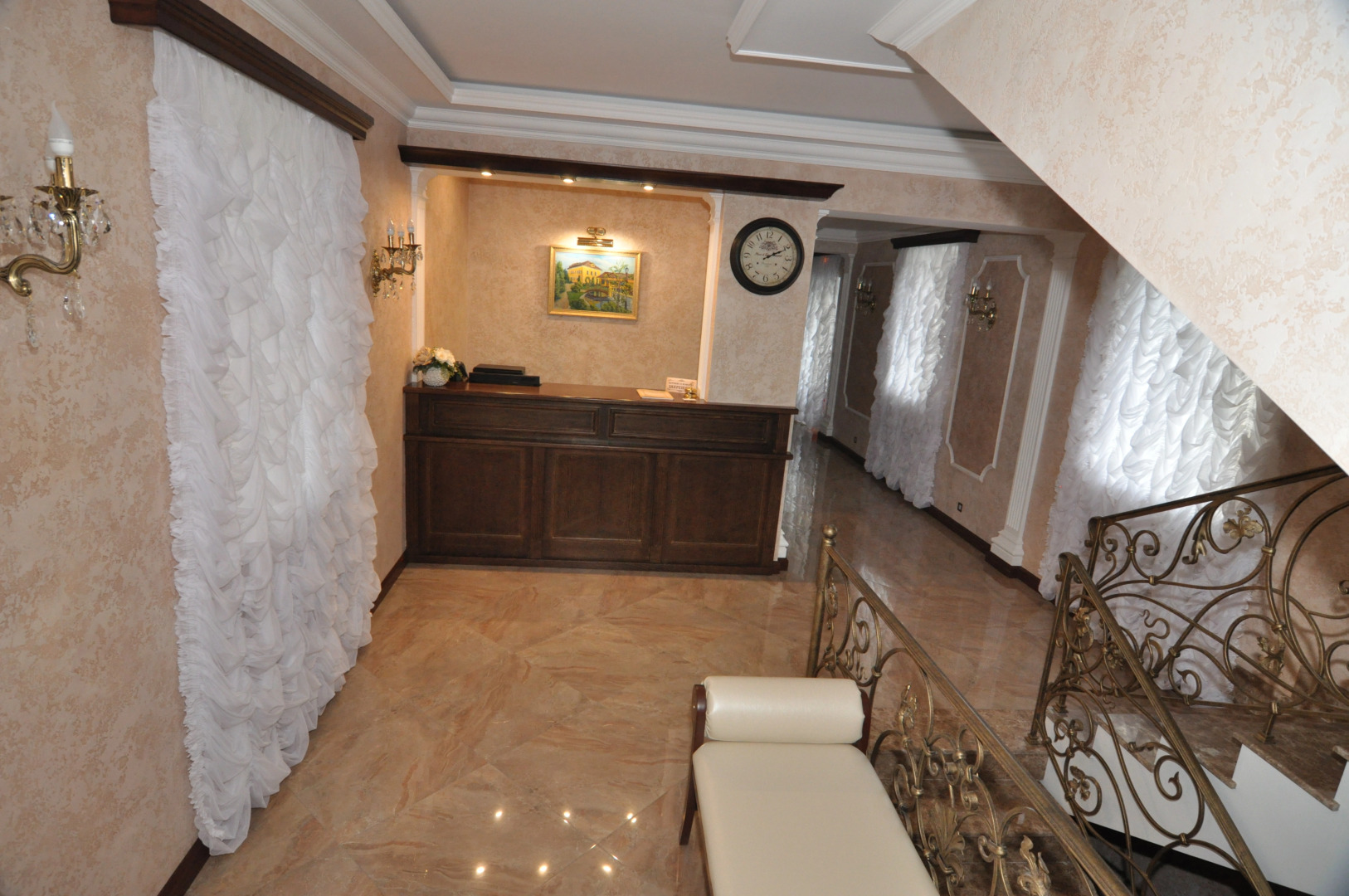 Отель Сударь