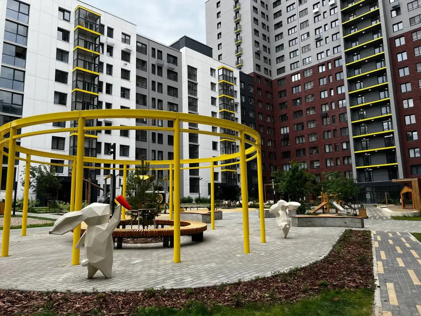 Квартира BestHome Евродвушка стильная светлая в центре города
