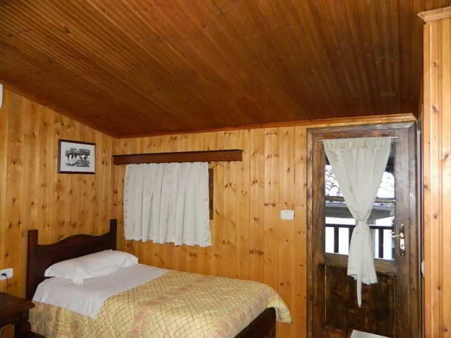 Отель Mangalemi