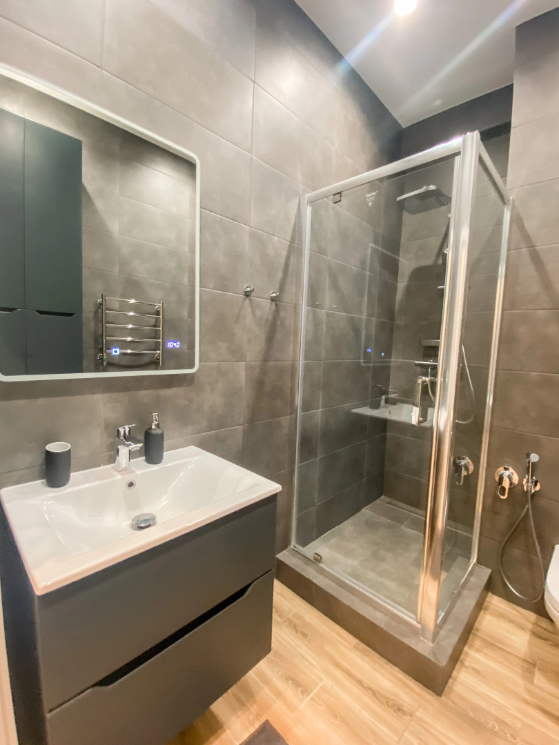 Студия с террасой с панорамным видом на горы