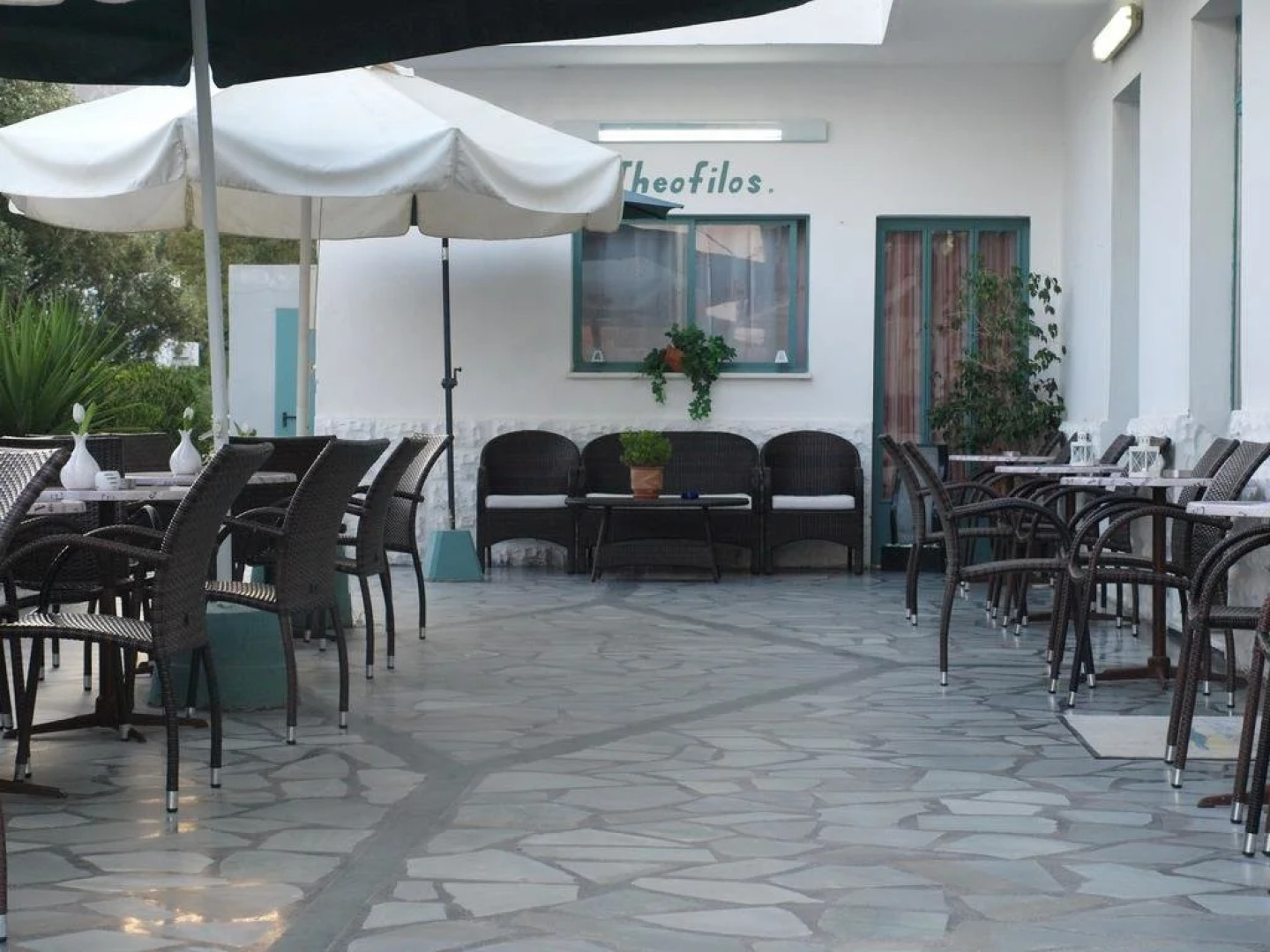 Отель Serifos Beach