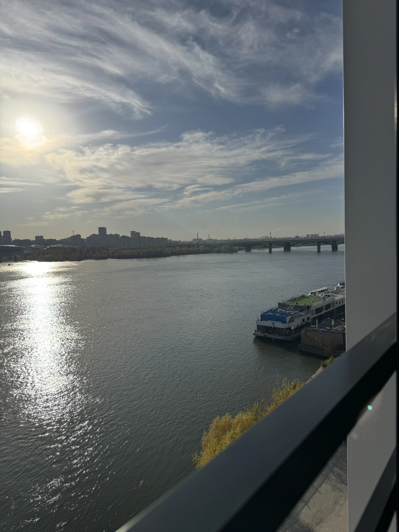 Апартаменты Hugge Place Студия с видом на ОБЬ