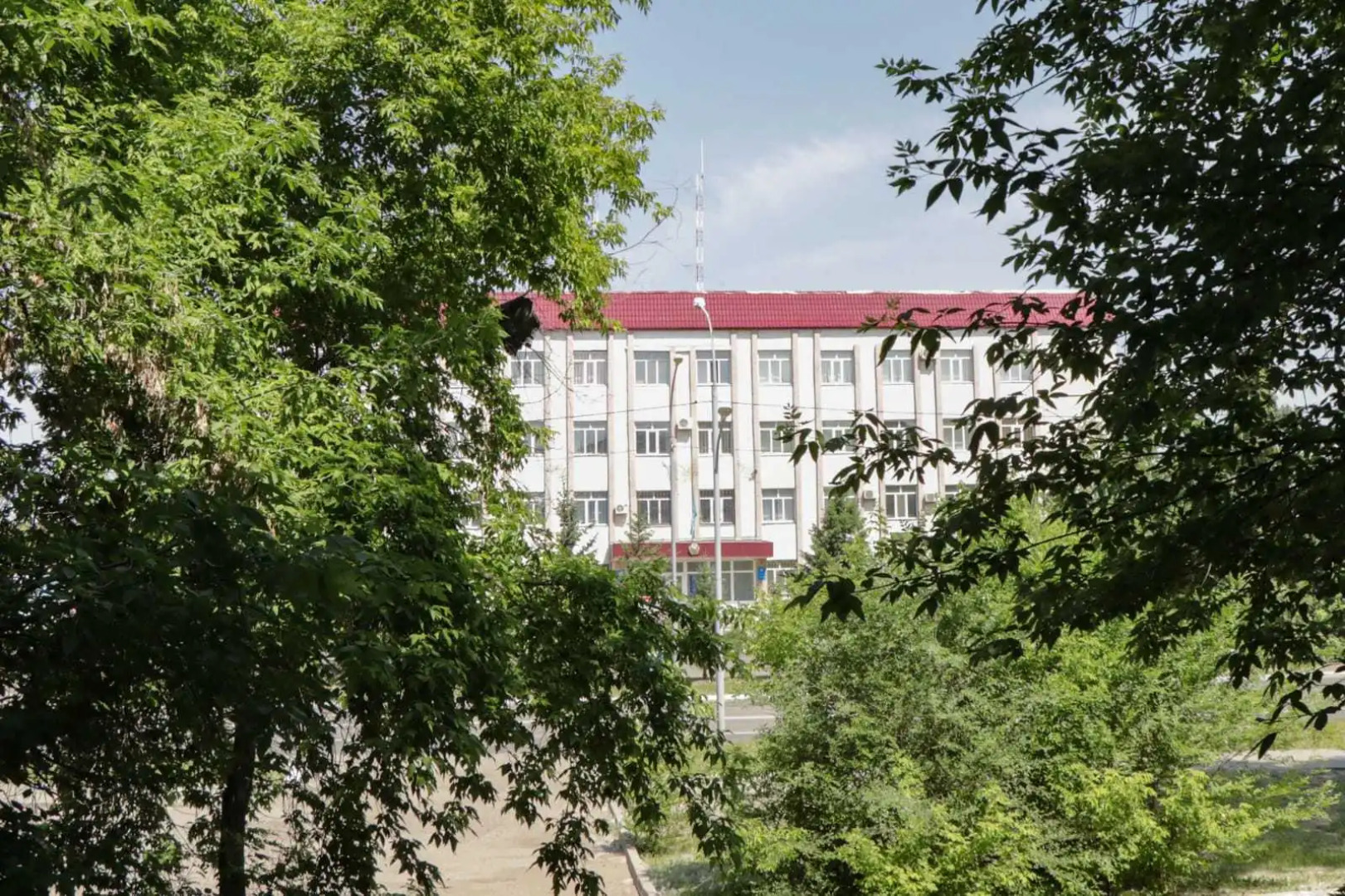 Апартаменты Валиханова 162