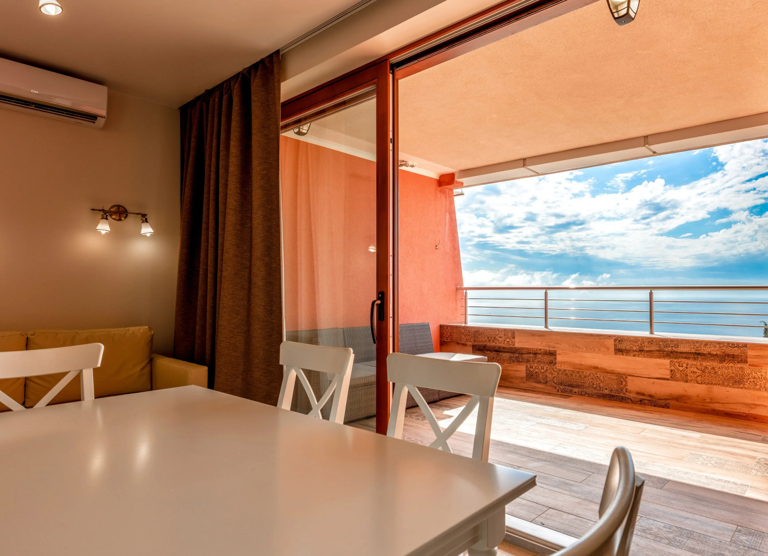 Апартаменты 116 с видом на море в современном Жилом комплексе