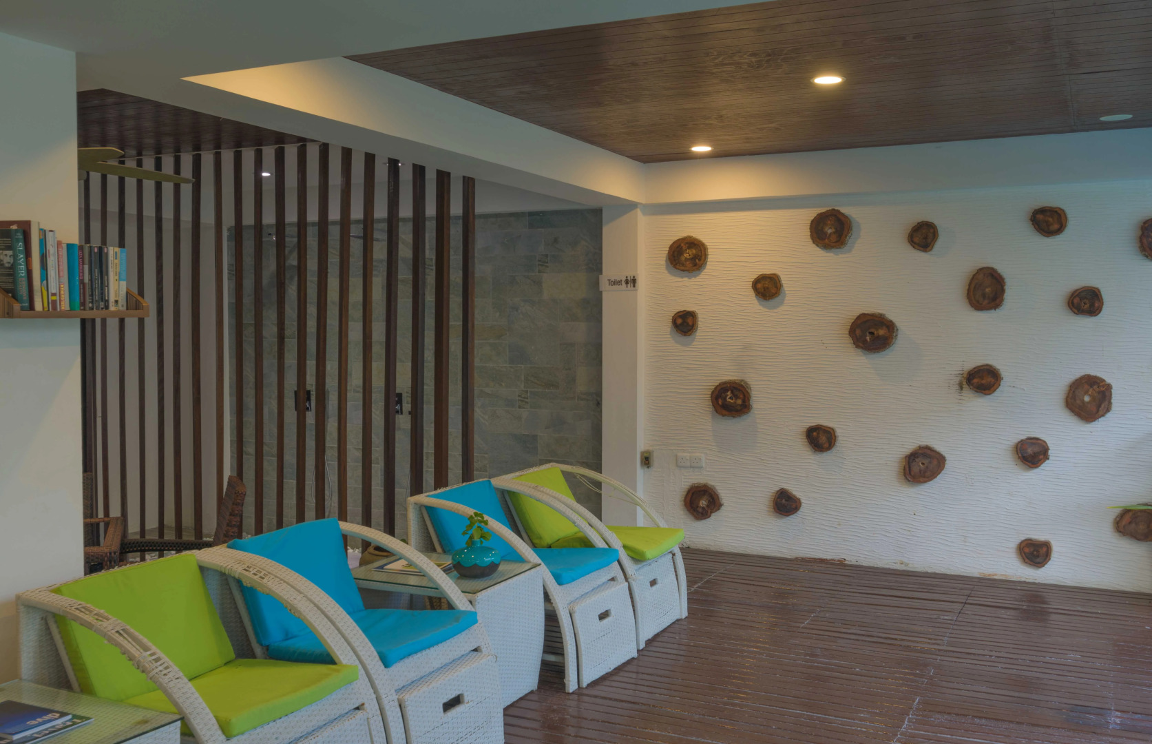 Отель Aquzz Inn & Spa