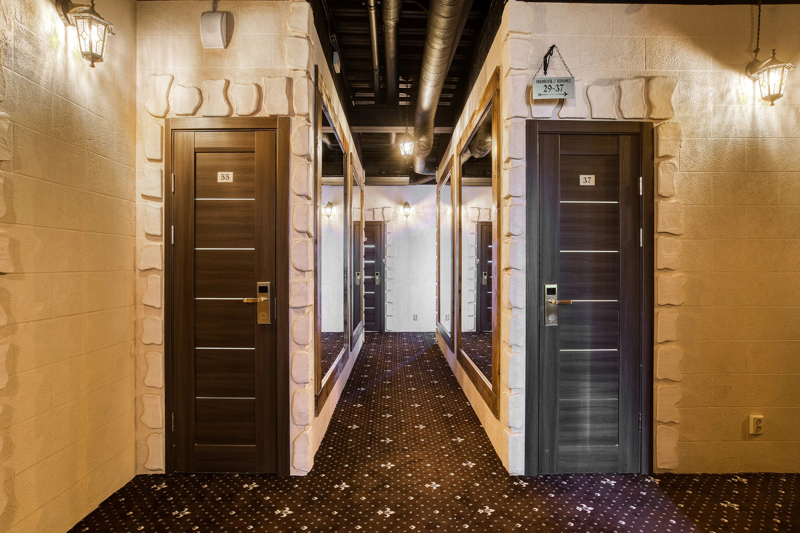 Отель Винтерфелл Новокузнецкая