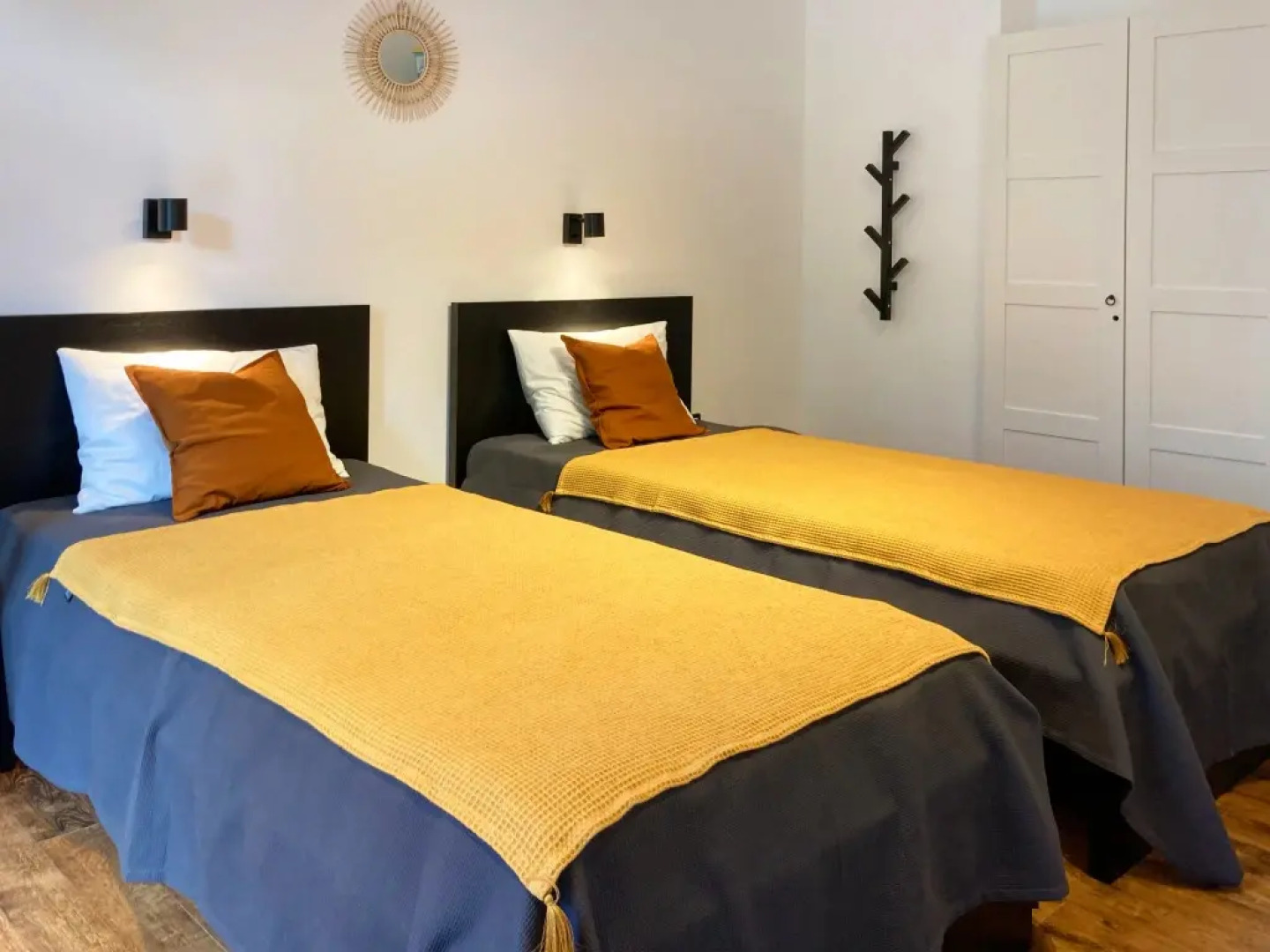 Апартаменты Happy Holidays Family Apartments