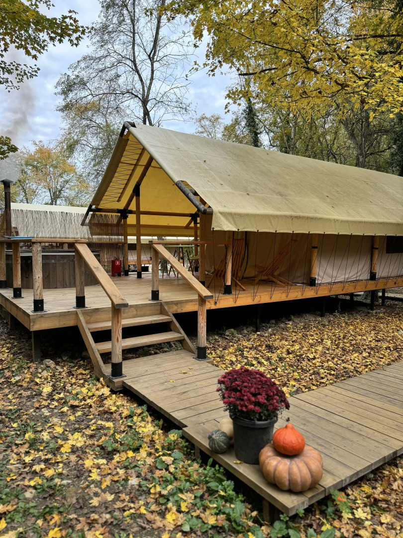 Глэмпинг Белый Кролик